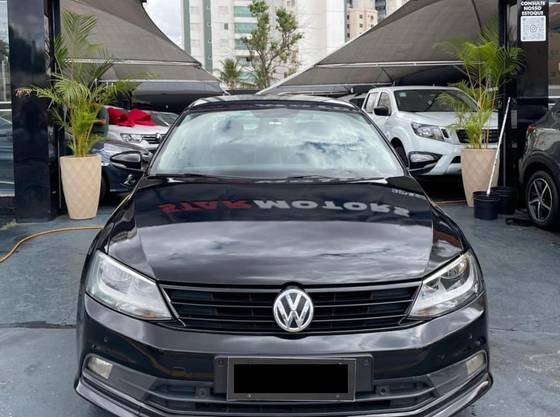 VOLKSWAGEN JETTA 2.0 TRENDLINE FLEX 4P TIPTRONIC